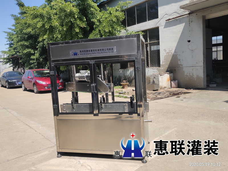 全自動(dòng)白酒灌裝機(jī)生產(chǎn)線(xiàn)
