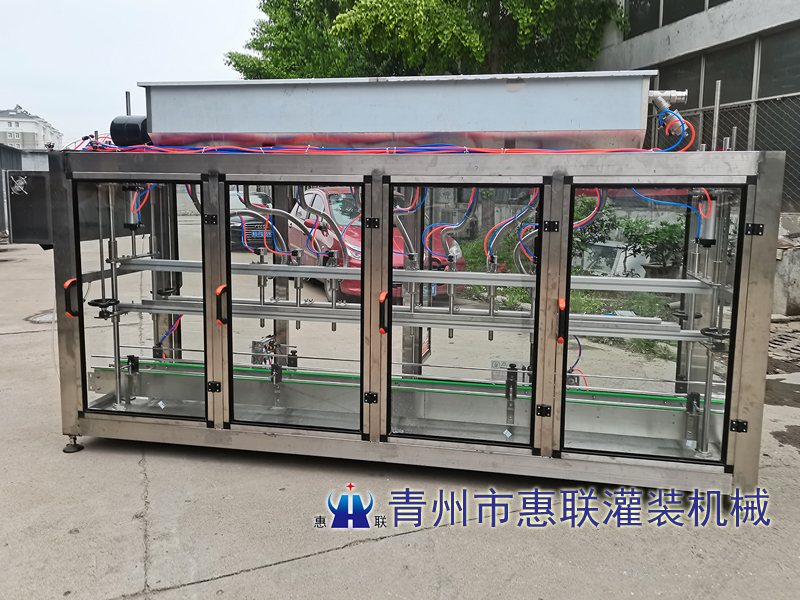 國內(nèi)白酒廠用什么灌裝機(jī)？
